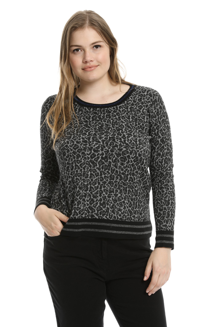 Spotted jacquard sweater Intrend Spotted jacquard sweater Intrend