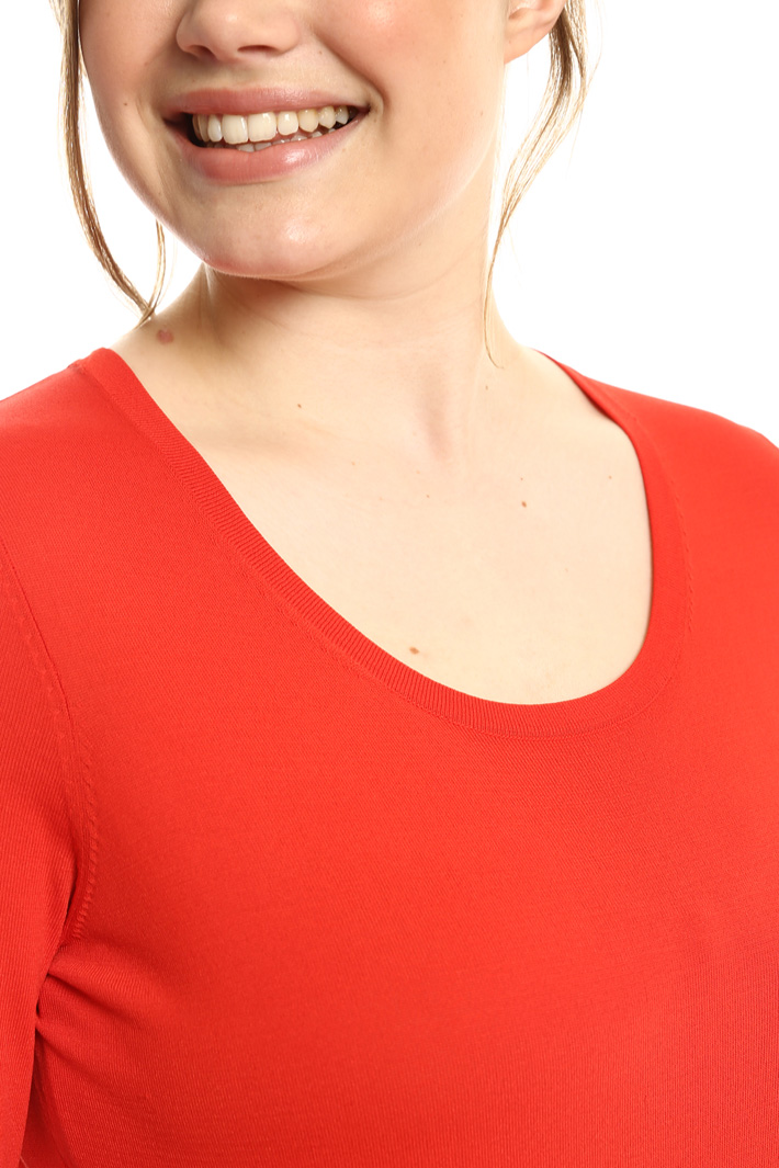 Fitted viscose sweater
Intrend Fitted viscose sweater
Intrend