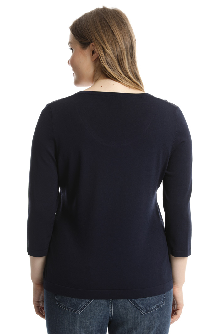 Fitted viscose sweater
Intrend Fitted viscose sweater
Intrend