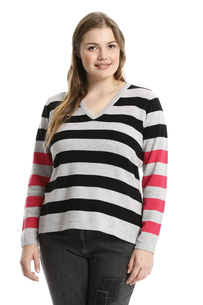 Wool and cashmere sweater
Intrend Wool and cashmere sweater
Intrend