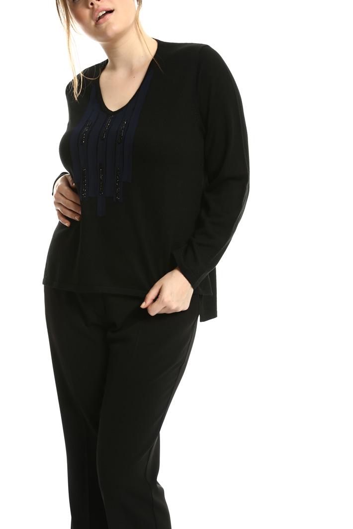 Wool sweater with embroidery
Intrend Wool sweater with embroidery
Intrend