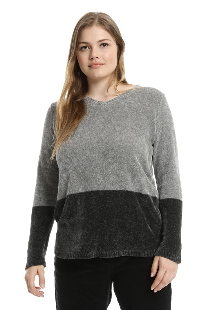 Lurex chenille sweater
Intrend Lurex chenille sweater
Intrend