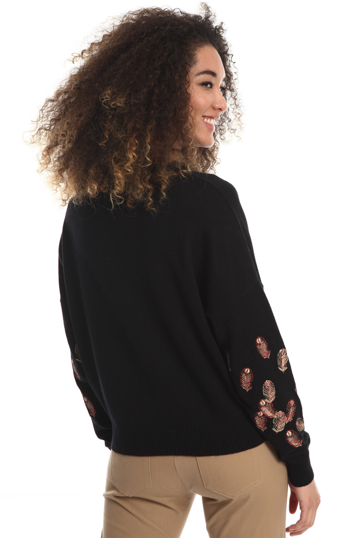 Embroidered boxy fit sweater Intrend Embroidered boxy fit sweater Intrend