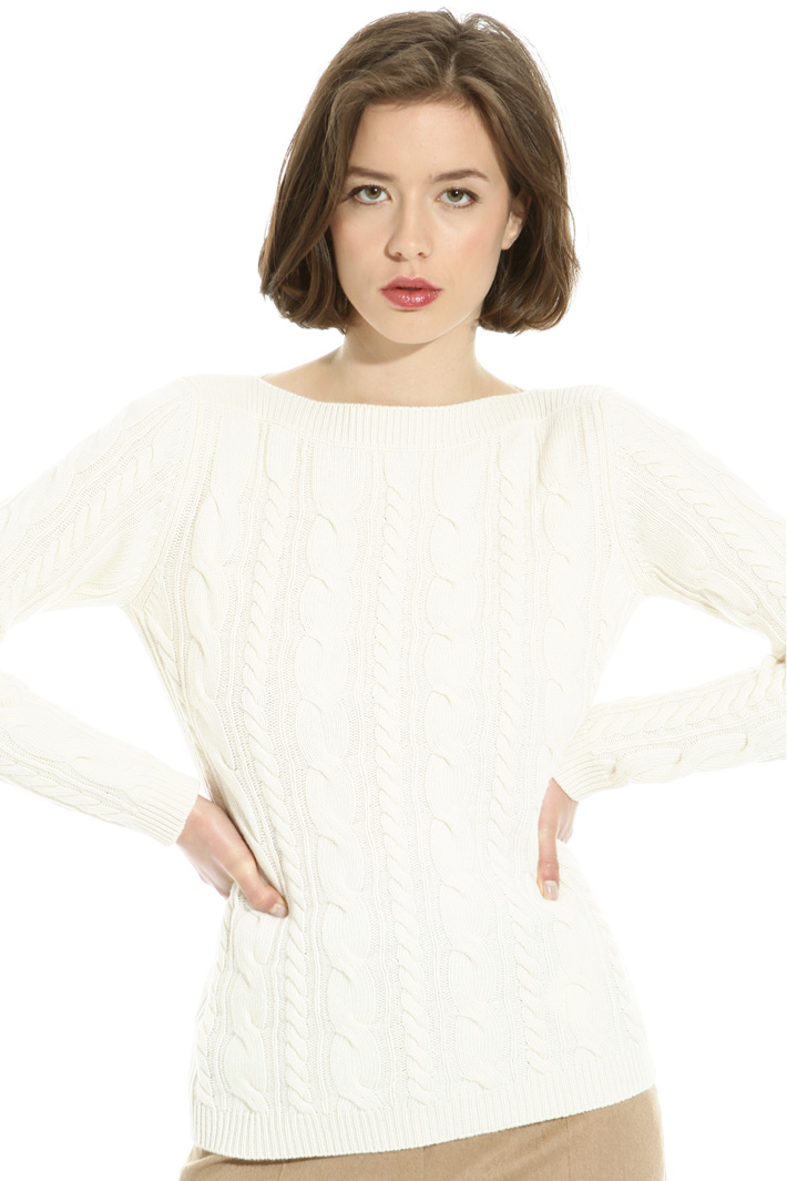 Braid stitch sweater Intrend Braid stitch sweater Intrend