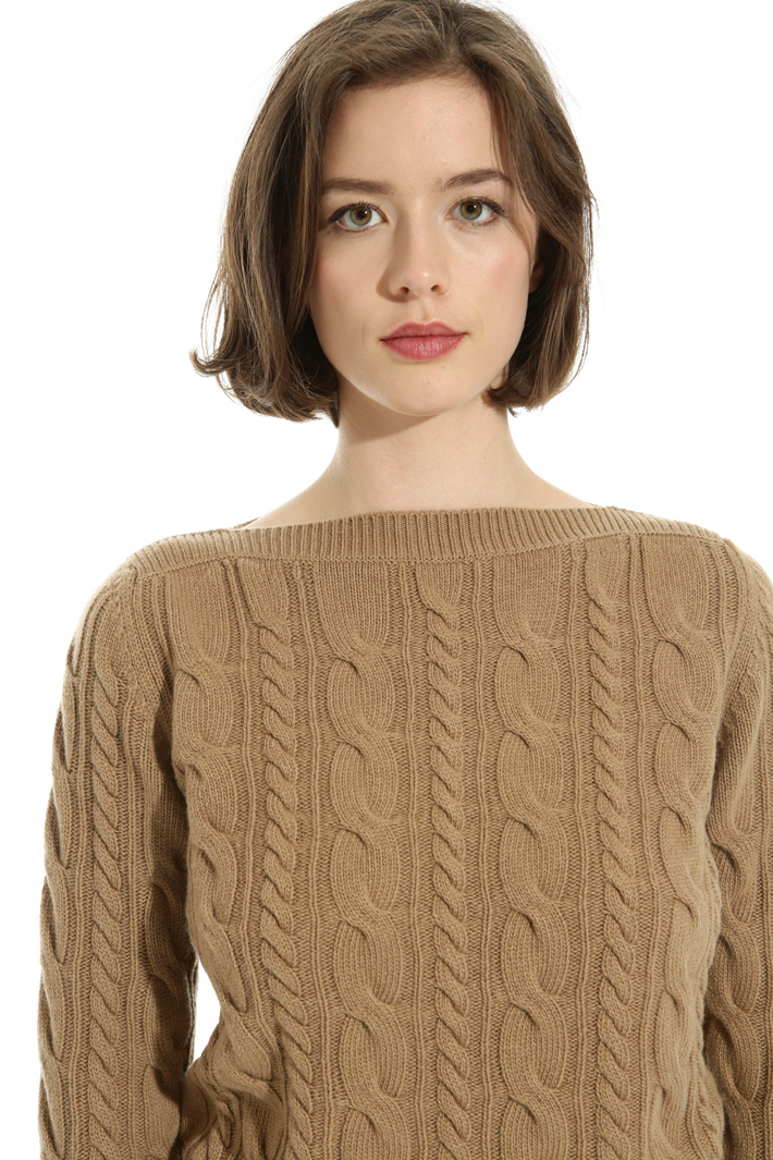 Braid stitch sweater Intrend Braid stitch sweater Intrend