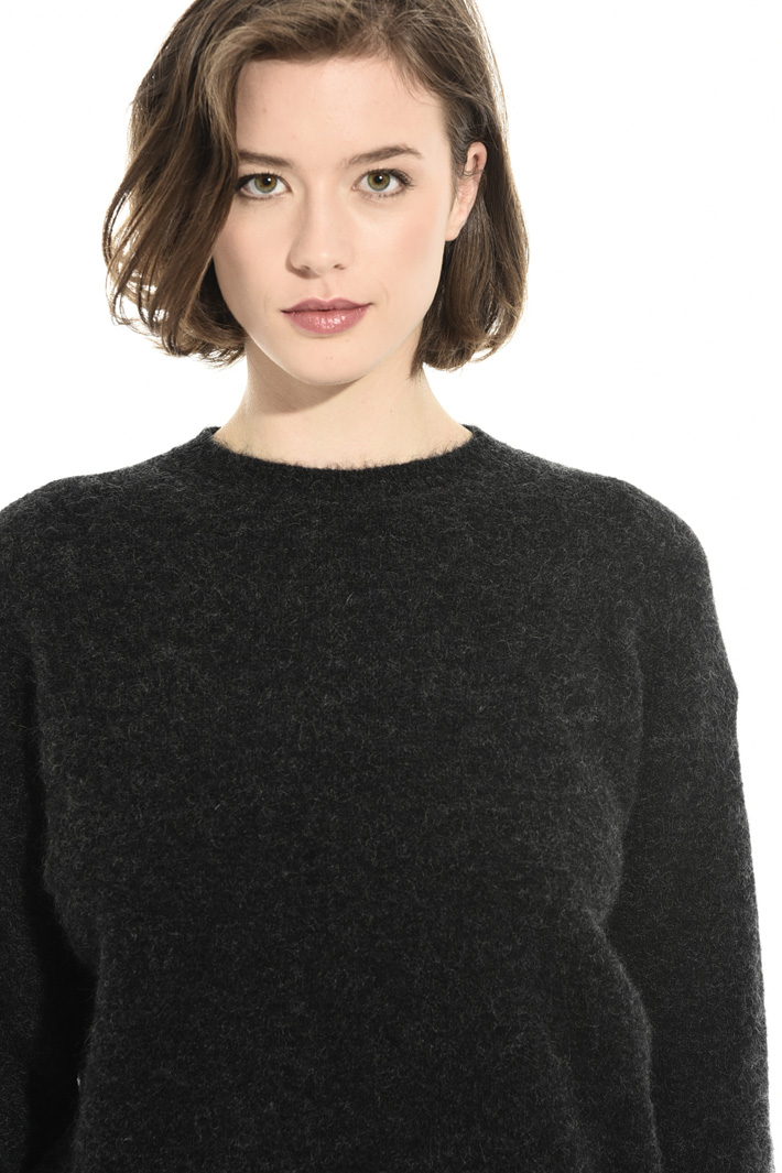 Fringed mohair sweater Intrend Fringed mohair sweater Intrend