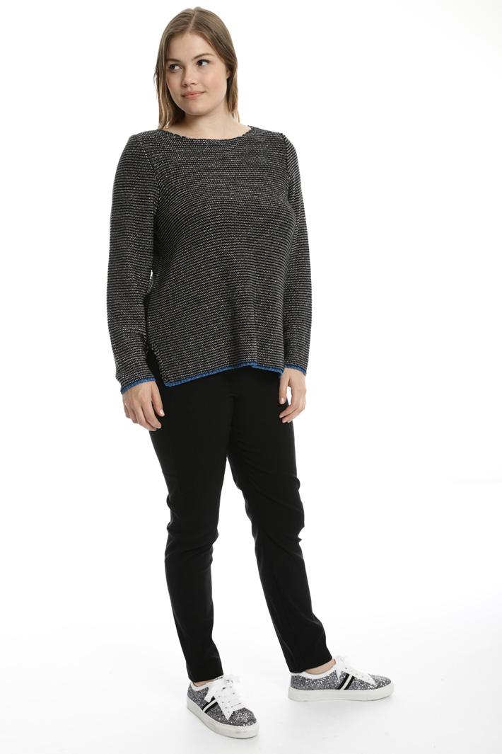 Lurex cordonnet sweater
Intrend Lurex cordonnet sweater
Intrend