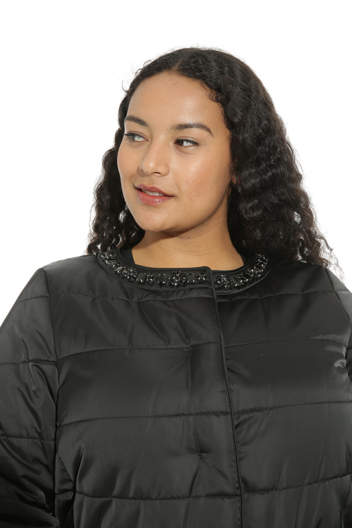 Padded jacked with jewel embroidery Intrend Padded jacked with jewel embroidery Intrend