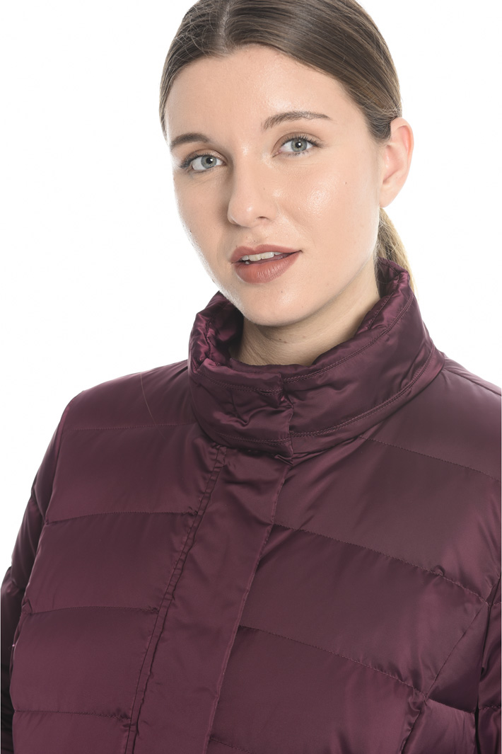 Down jacket with fur collar
Intrend Down jacket with fur collar
Intrend