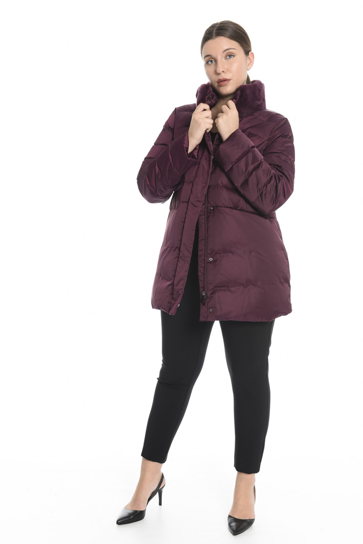 Down jacket with fur collar
Intrend Down jacket with fur collar
Intrend