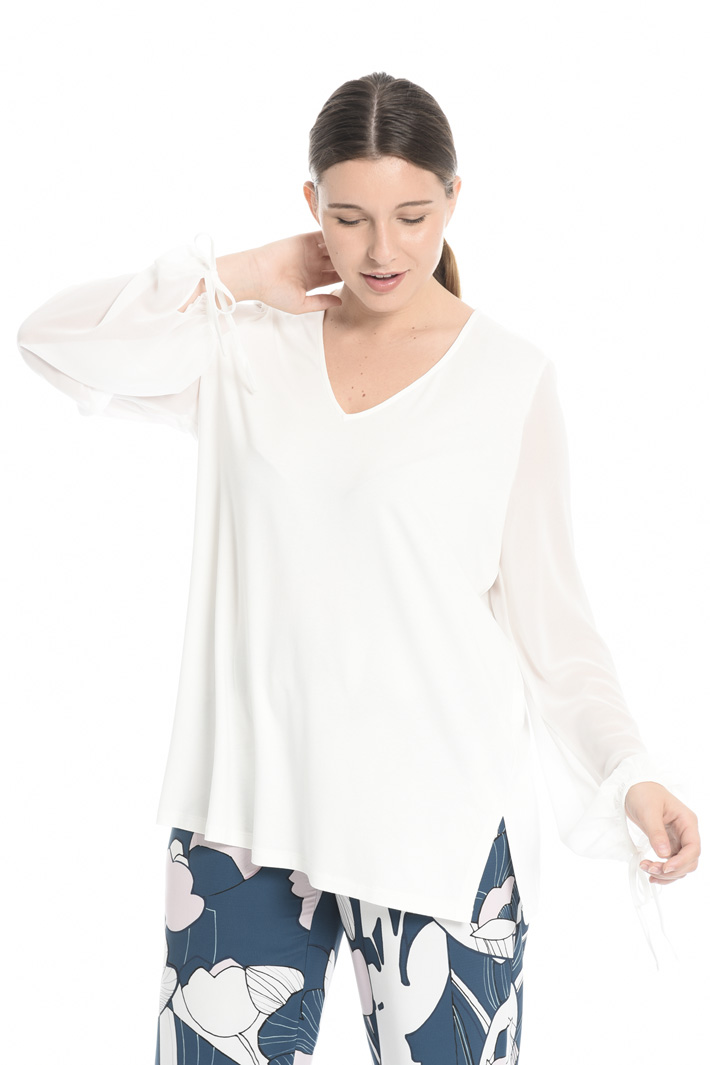 Jersey and fabric tunic
Intrend Jersey and fabric tunic
Intrend