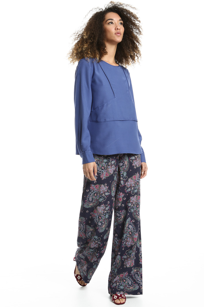 Embossed blouse Intrend Embossed blouse Intrend
