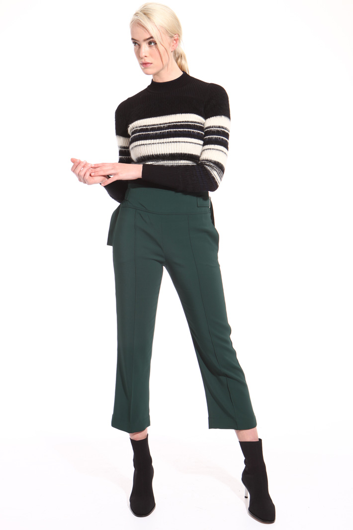 Cropped high waisted trousers Intrend Cropped high waisted trousers Intrend