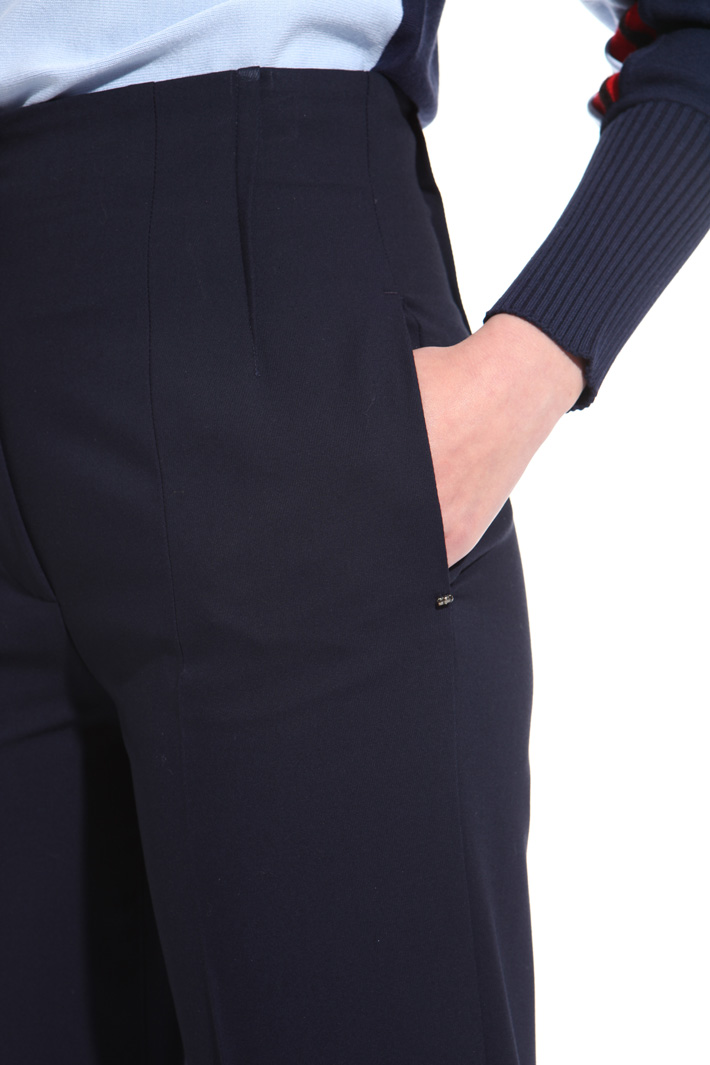 Wool twill trousers
Intrend Wool twill trousers
Intrend