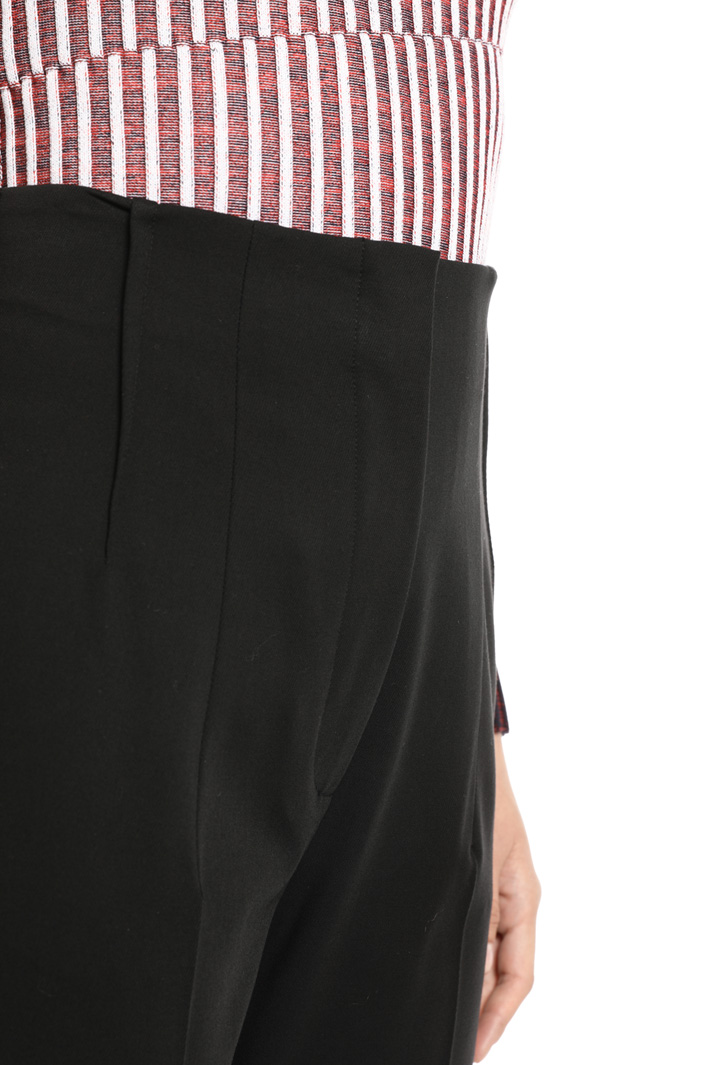 Wool twill trousers
Intrend Wool twill trousers
Intrend