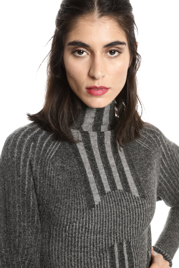 Contrast zip dress Intrend Contrast zip dress Intrend