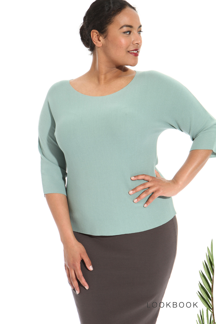 Viscose cropped sweater Intrend Viscose cropped sweater Intrend
