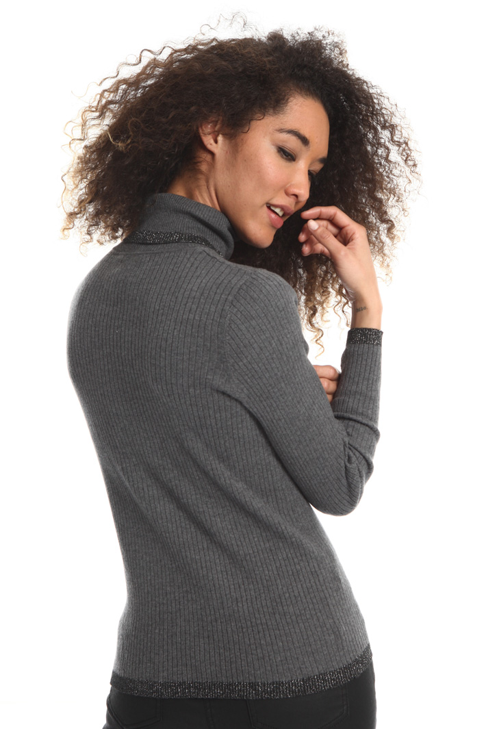 Ribbed turtleneck top Intrend Ribbed turtleneck top Intrend