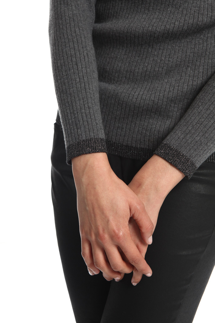Ribbed turtleneck top Intrend Ribbed turtleneck top Intrend