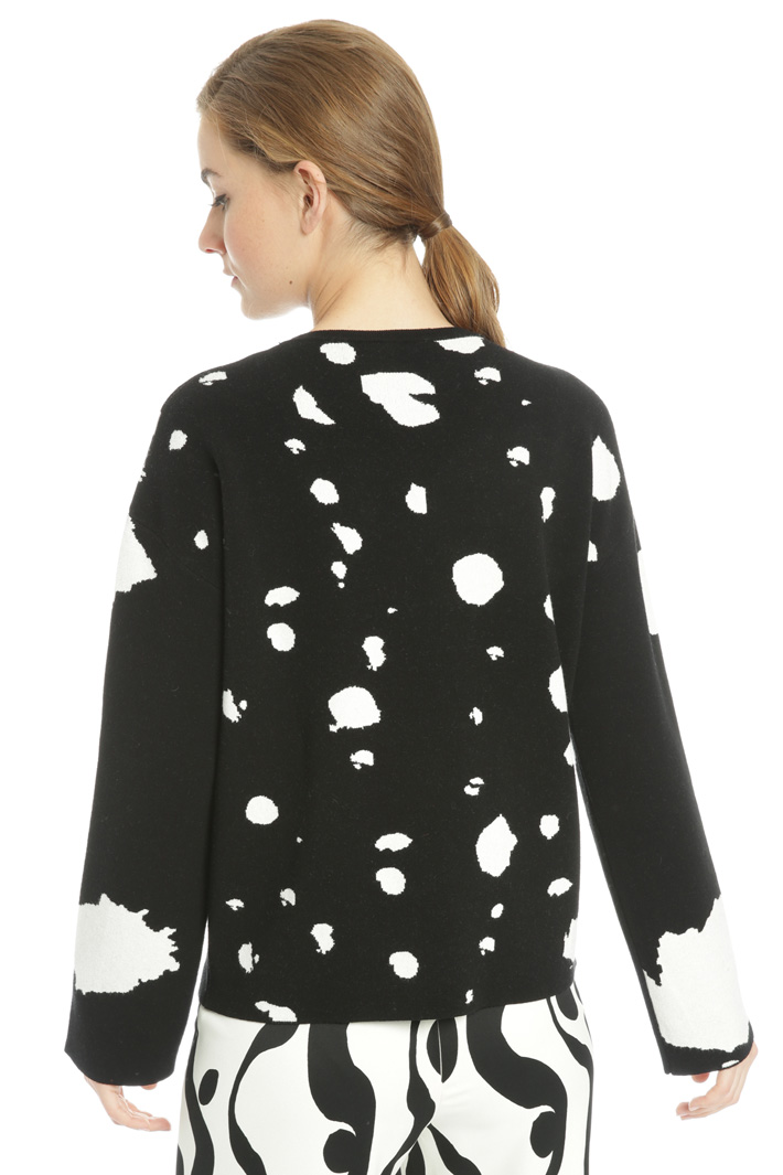 Sweater with contrasting pattern
Intrend Sweater with contrasting pattern
Intrend