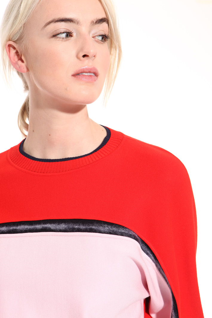 Stretch viscose sweater Intrend Stretch viscose sweater Intrend