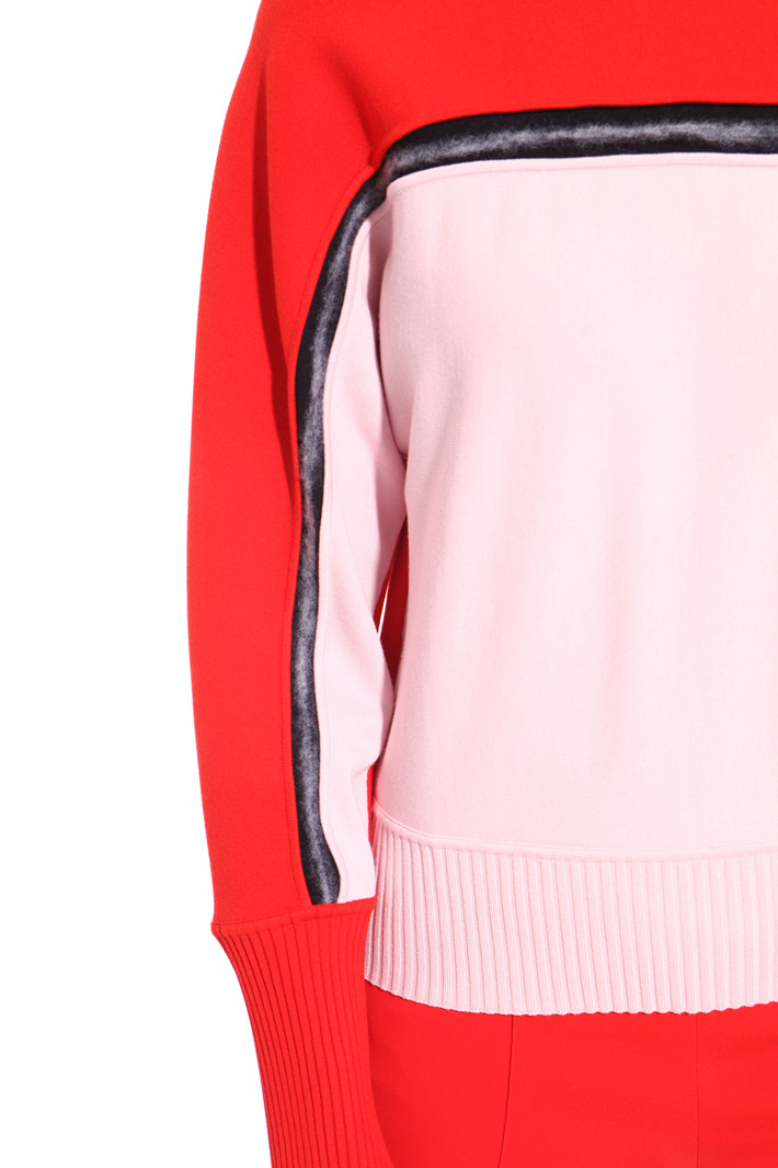 Stretch viscose sweater Intrend Stretch viscose sweater Intrend