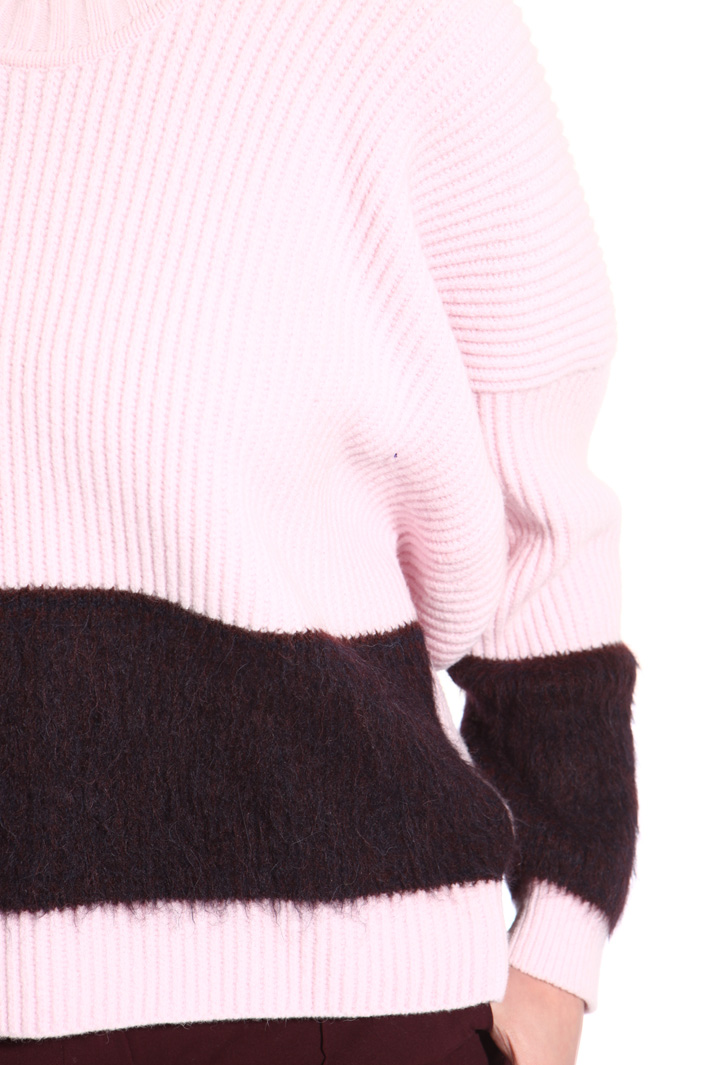 Angora wool sweater
Intrend Angora wool sweater
Intrend