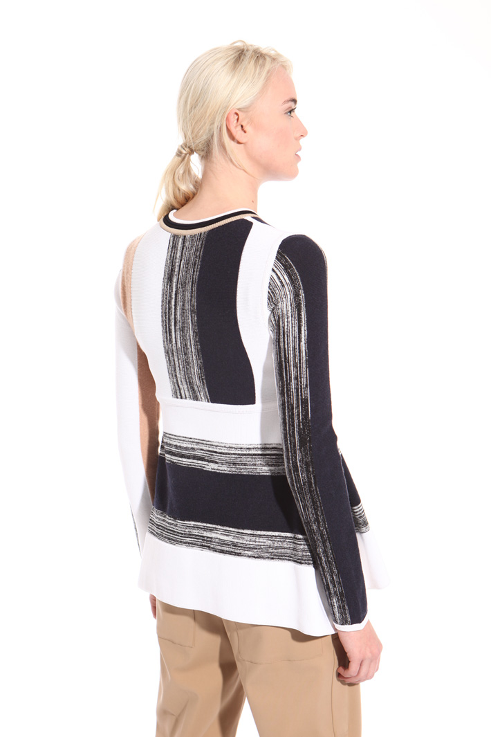 Striped wool sweater
Intrend Striped wool sweater
Intrend