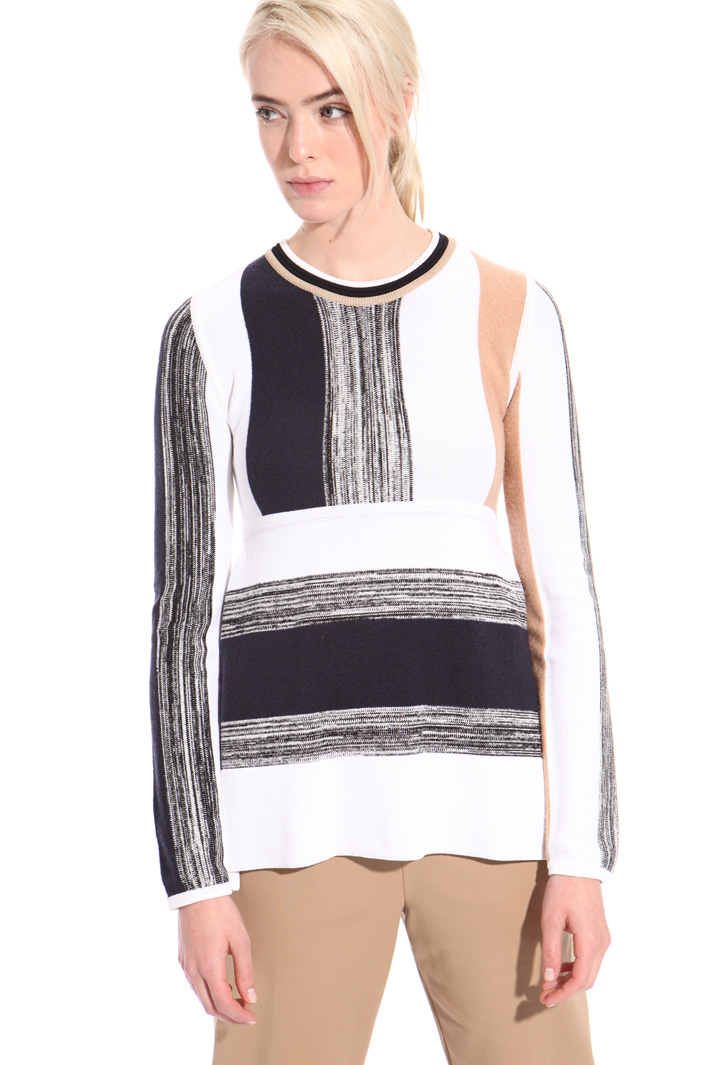 Striped wool sweater
Intrend Striped wool sweater
Intrend