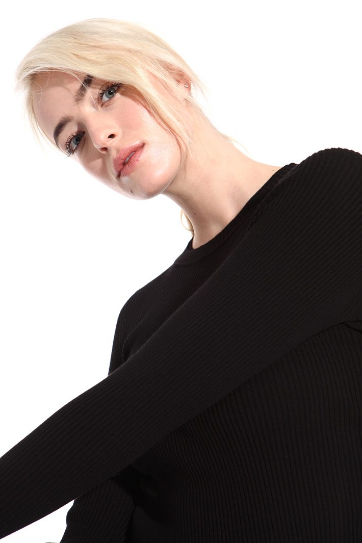 Ribbed crew neck sweater Intrend Ribbed crew neck sweater Intrend