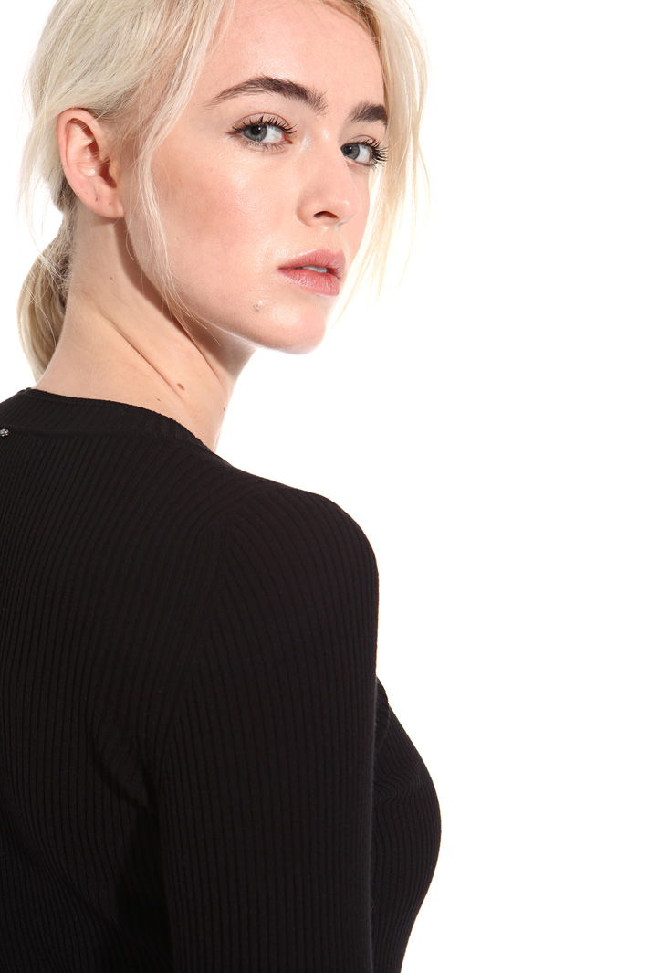 Ribbed crew neck sweater Intrend Ribbed crew neck sweater Intrend