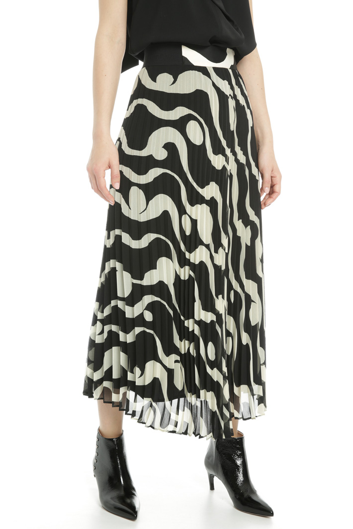 Printed midi skirt
Intrend Printed midi skirt
Intrend