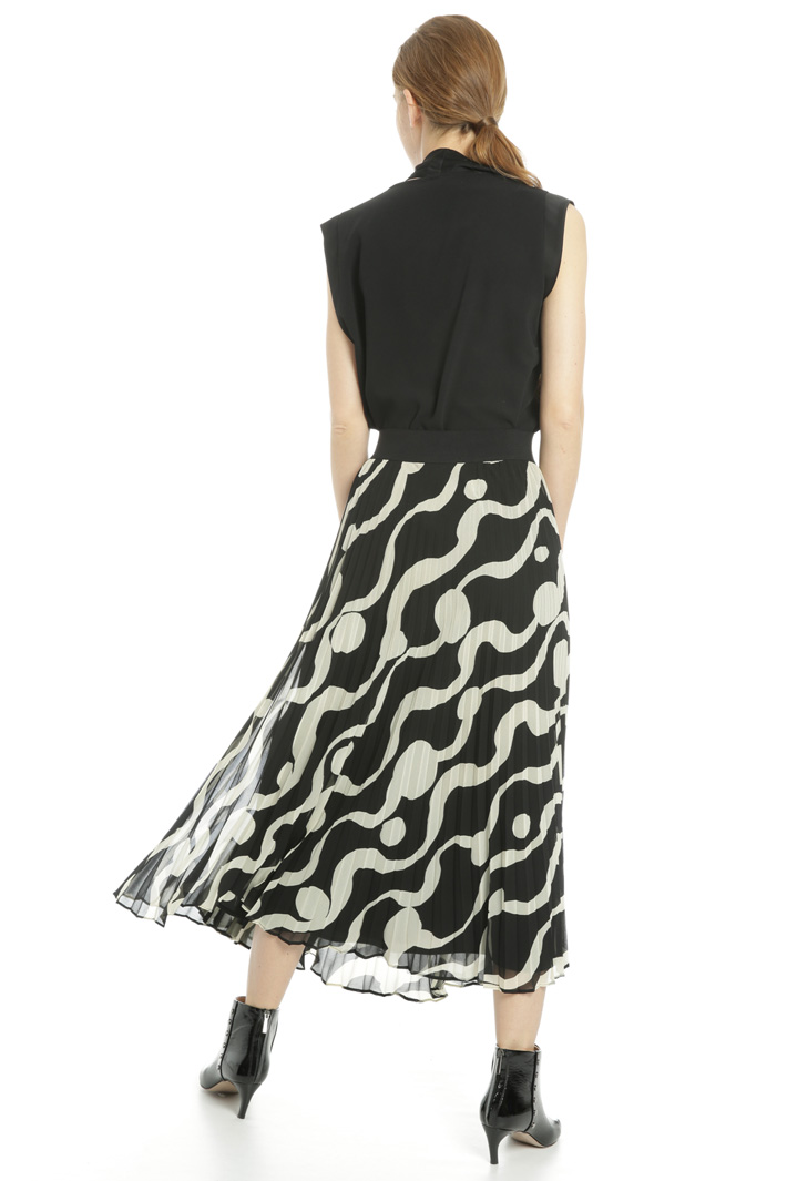 Printed midi skirt
Intrend Printed midi skirt
Intrend