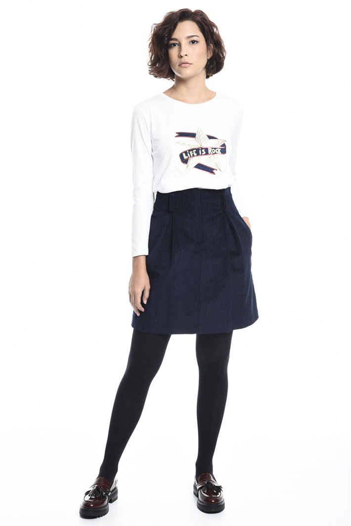 Flared velvet skirt Intrend Flared velvet skirt Intrend