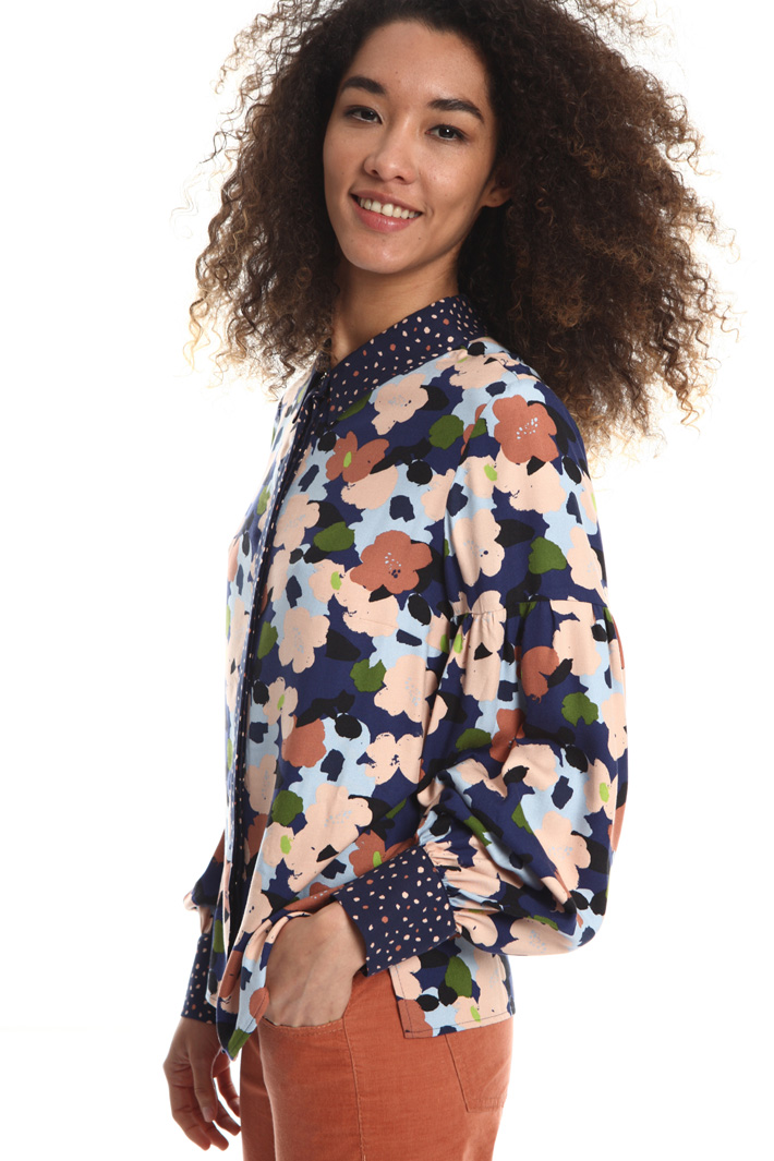 Viscose twill shirt Intrend Viscose twill shirt Intrend
