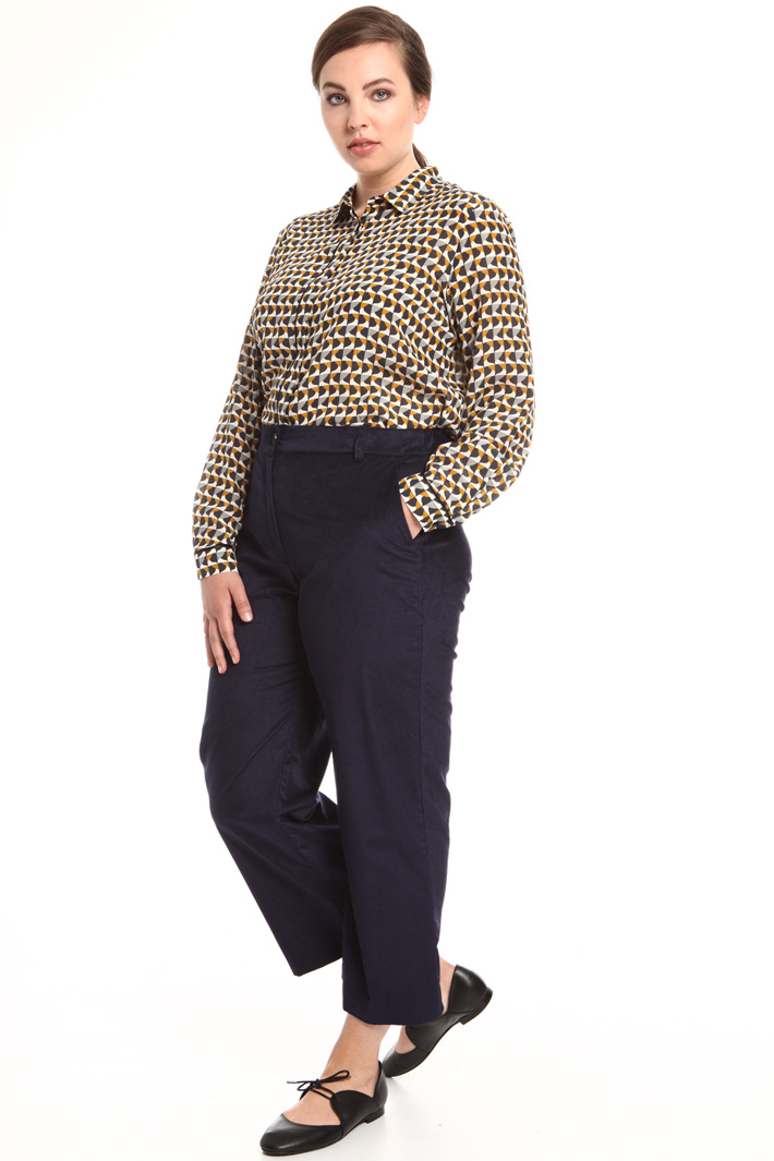Cropped trousers in velvet Intrend Cropped trousers in velvet Intrend