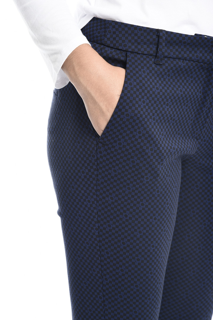 Cotton jacquard trousers
Intrend Cotton jacquard trousers
Intrend