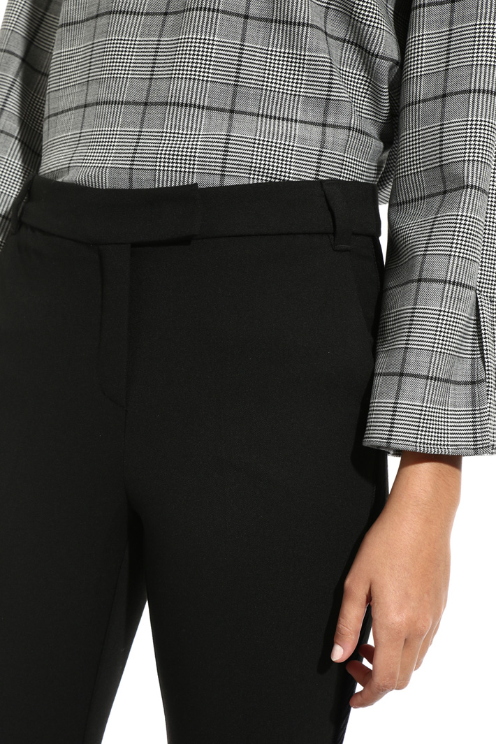Trousers with velvet bands Intrend Trousers with velvet bands Intrend