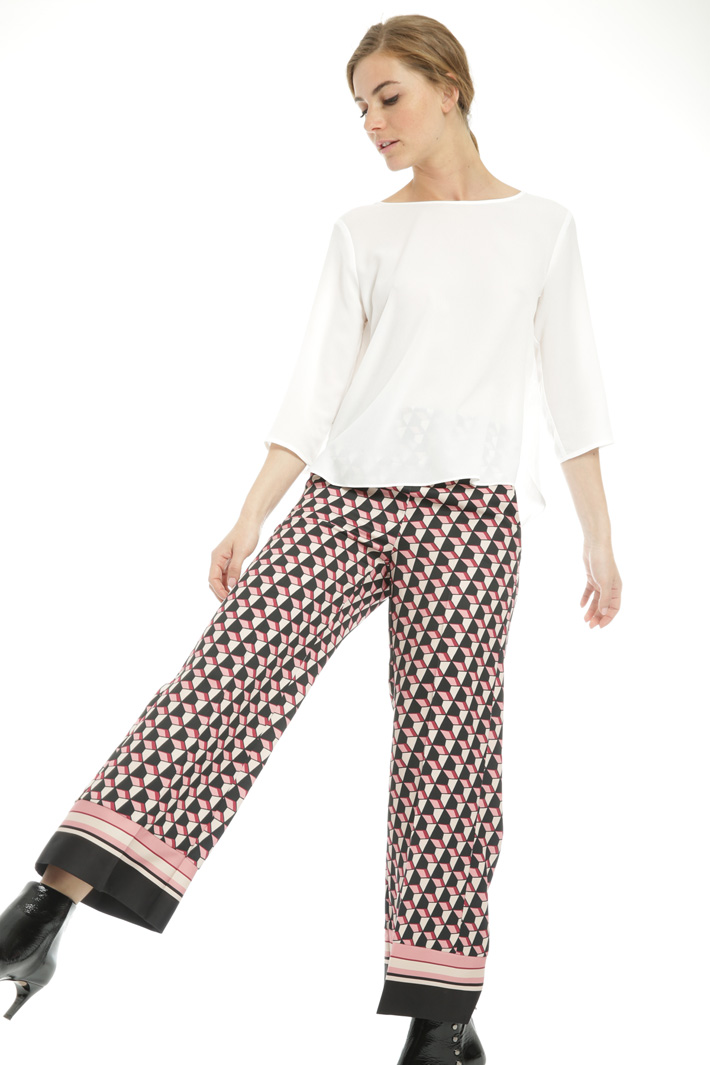 Geometric pattern trousers
Intrend Geometric pattern trousers
Intrend