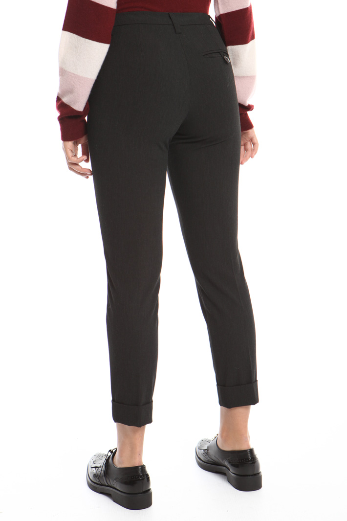 Fitted yarn-dyed trousers Intrend Fitted yarn-dyed trousers Intrend