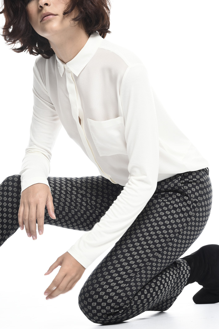 Jacquard trousers
Intrend Jacquard trousers
Intrend