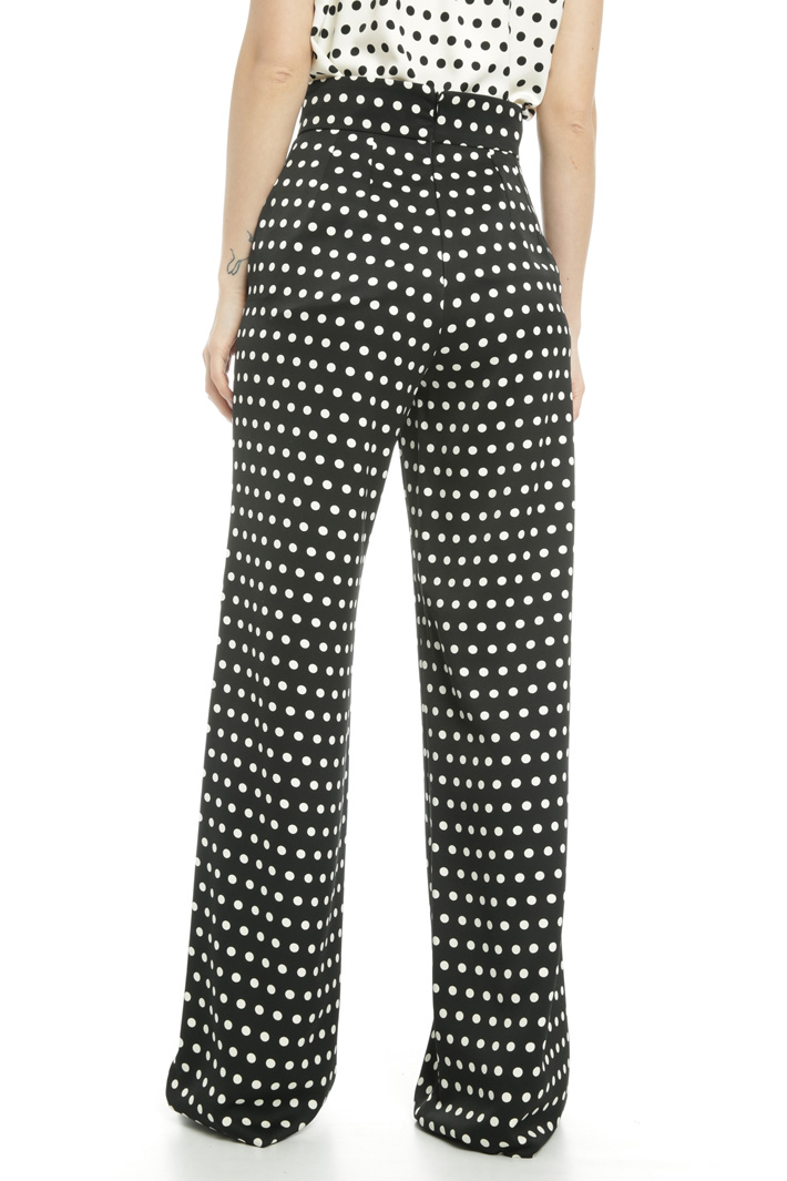 Polka dot palazzo trousers
Intrend Polka dot palazzo trousers
Intrend