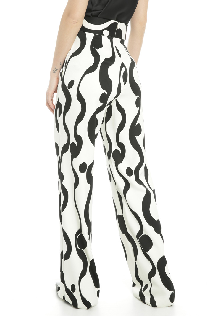 Printed trousers
Intrend Printed trousers
Intrend