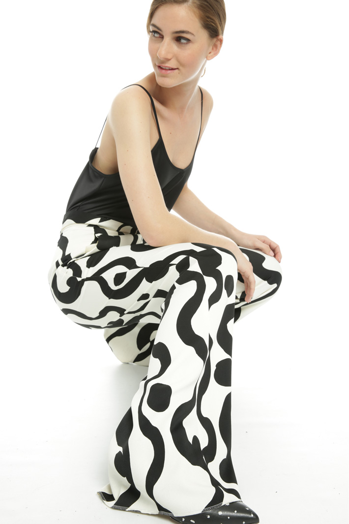Printed trousers
Intrend Printed trousers
Intrend