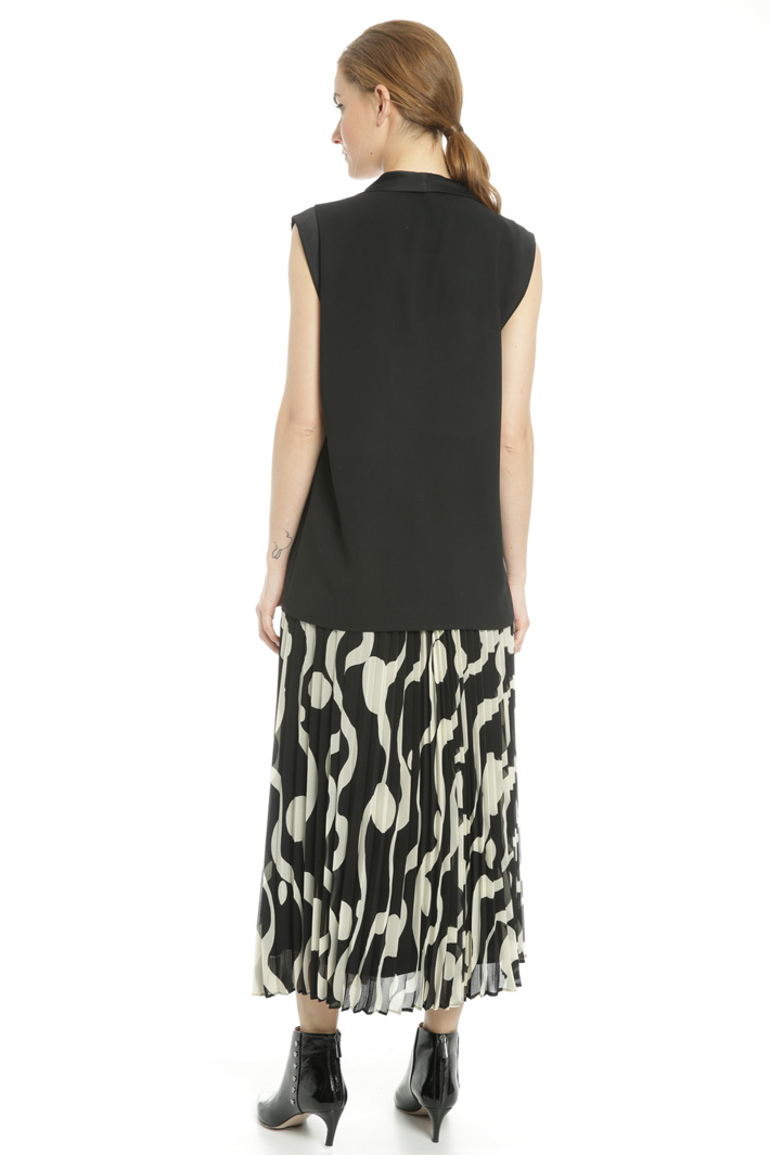 Sleeveless top Intrend Sleeveless top Intrend