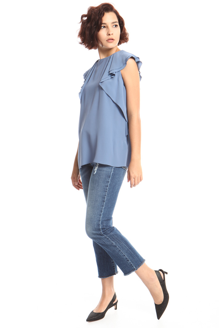 Silk blend top with ruffles Intrend Silk blend top with ruffles Intrend