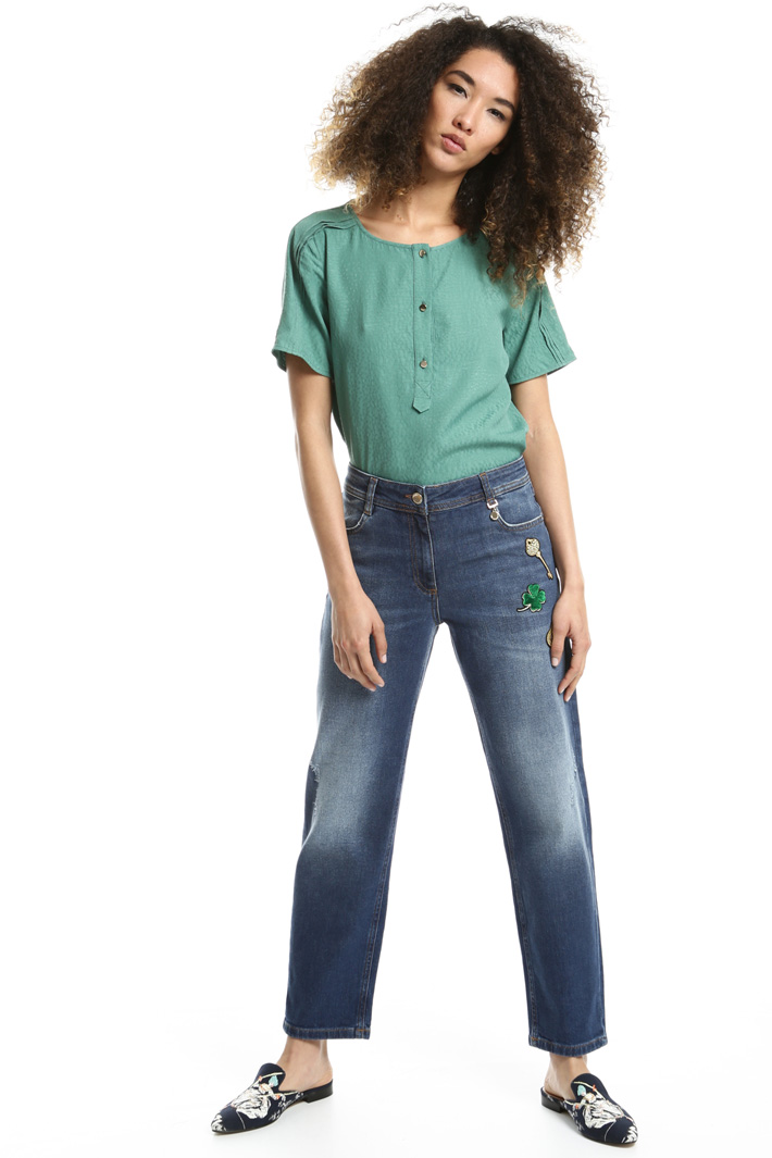 Decorative patch jeans Intrend Decorative patch jeans Intrend