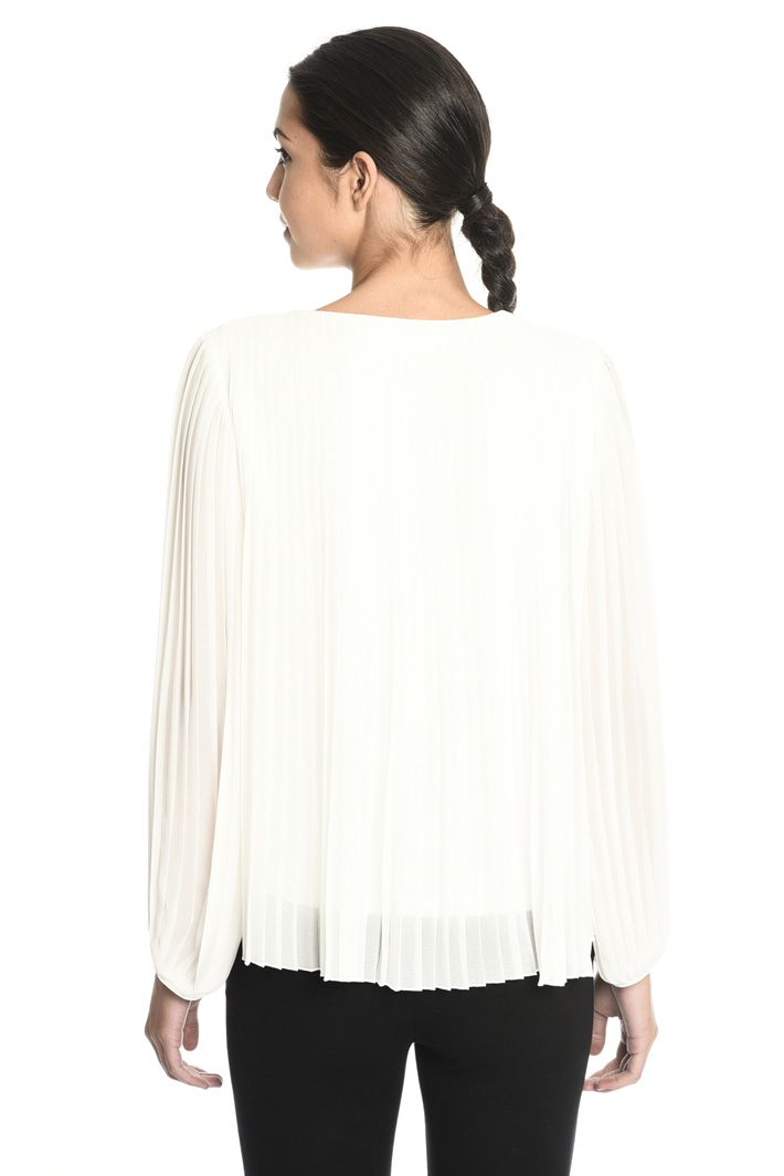 Pleated georgette blouse Intrend Pleated georgette blouse Intrend