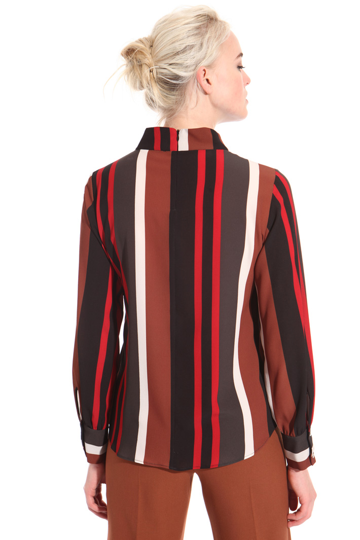 High neck printed blouse Intrend High neck printed blouse Intrend