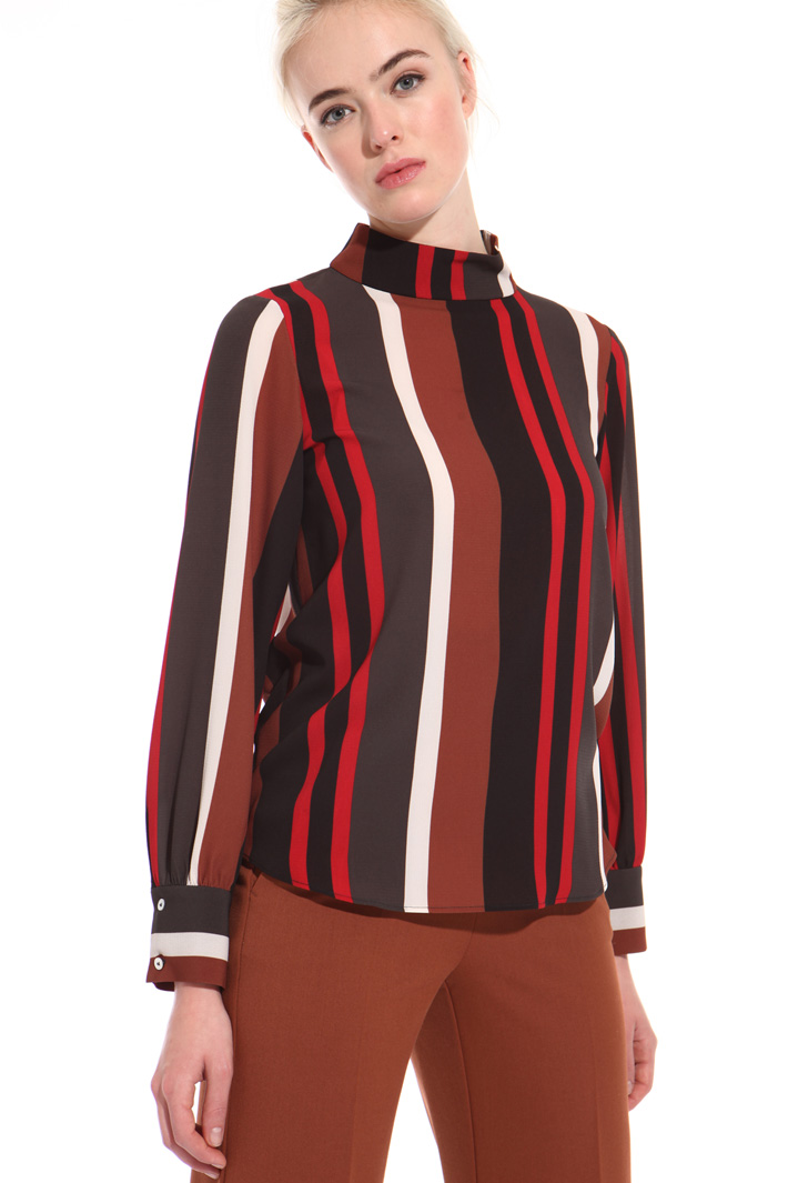 High neck printed blouse Intrend High neck printed blouse Intrend